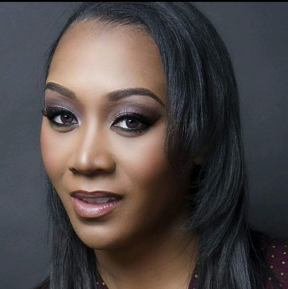 Meet your Posher, Michelle mimi - Picture 2 of 3